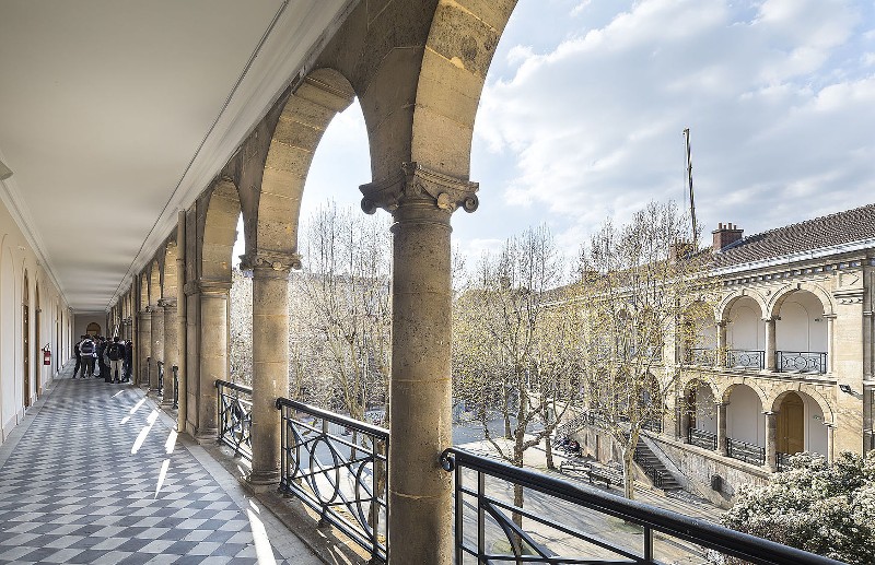 Lycée Arago